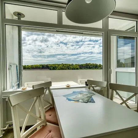 - Haus O, App 0o0501 *