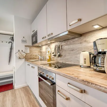 - Haus O, App 0o0501 ハイリゲンハーフェン